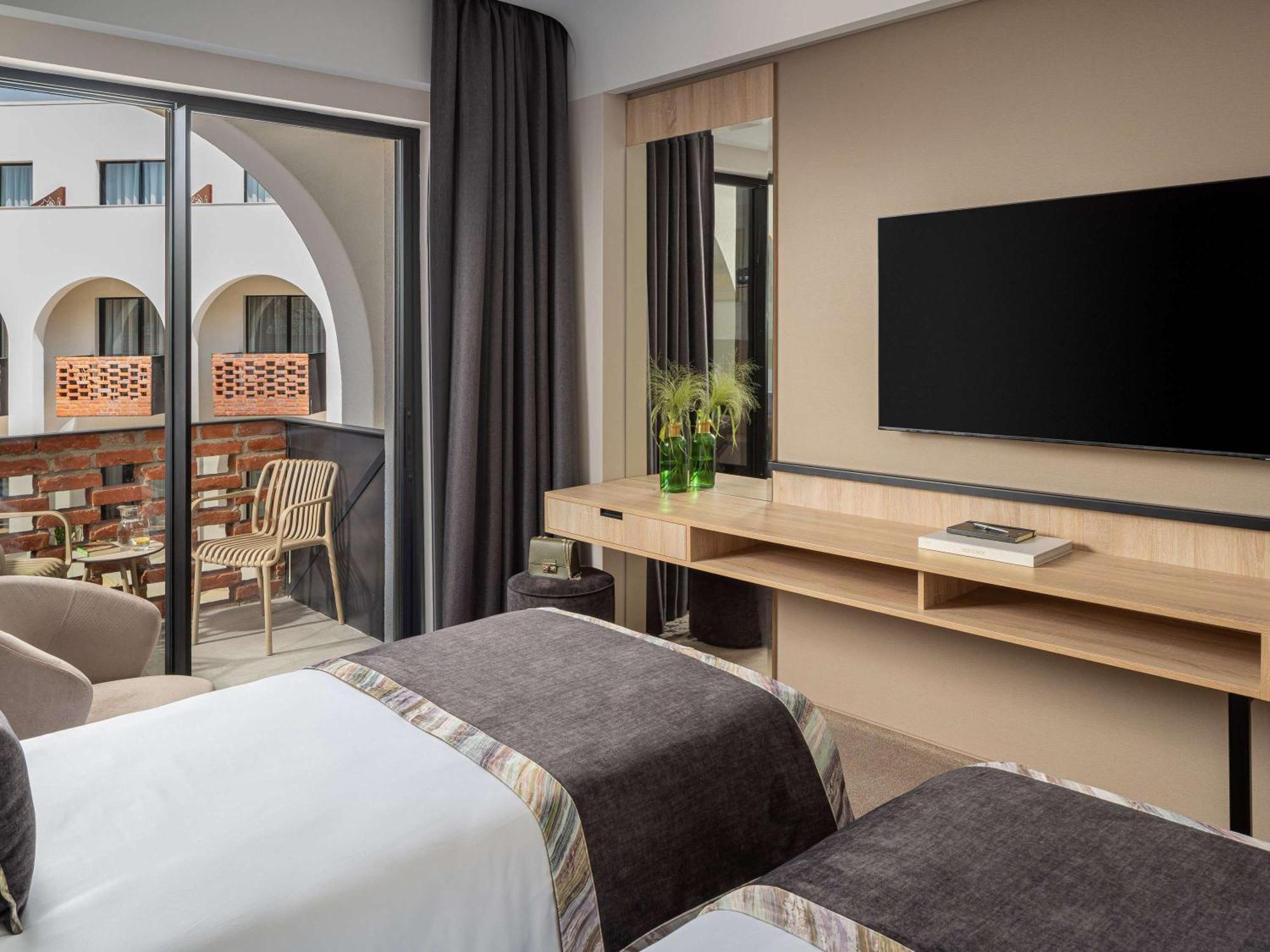 Mercure Conacul Cozieni Бухарест Екстер'єр фото